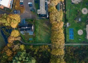 Bouwgrond Van Erven Dorenspark naast 10